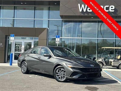 2024 Hyundai Elantra SEL 4DR Sedan