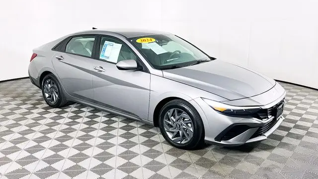 Preowned 2024 Hyundai ELANTRA SEL for Sale