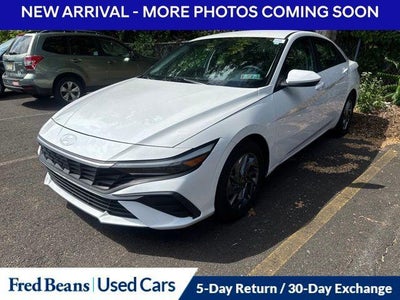 2024 Hyundai Elantra SEL 4DR Sedan