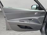 2024 Elantra Thumbnail 15