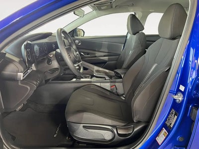 2024 Hyundai Elantra SEL 4DR Sedan