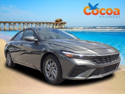 2024 Hyundai Elantra SEL 4DR Sedan