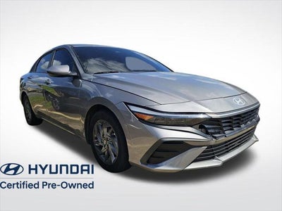2024 Hyundai Elantra SEL 4DR Sedan