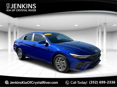 2024 Hyundai Elantra SEL 4DR Sedan