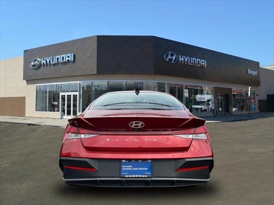 2024 Hyundai Elantra SEL 4DR Sedan