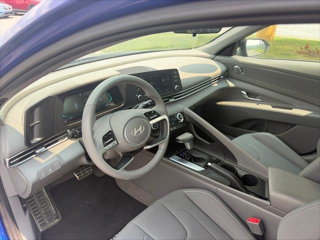 2025 Hyundai Elantra - $22,247