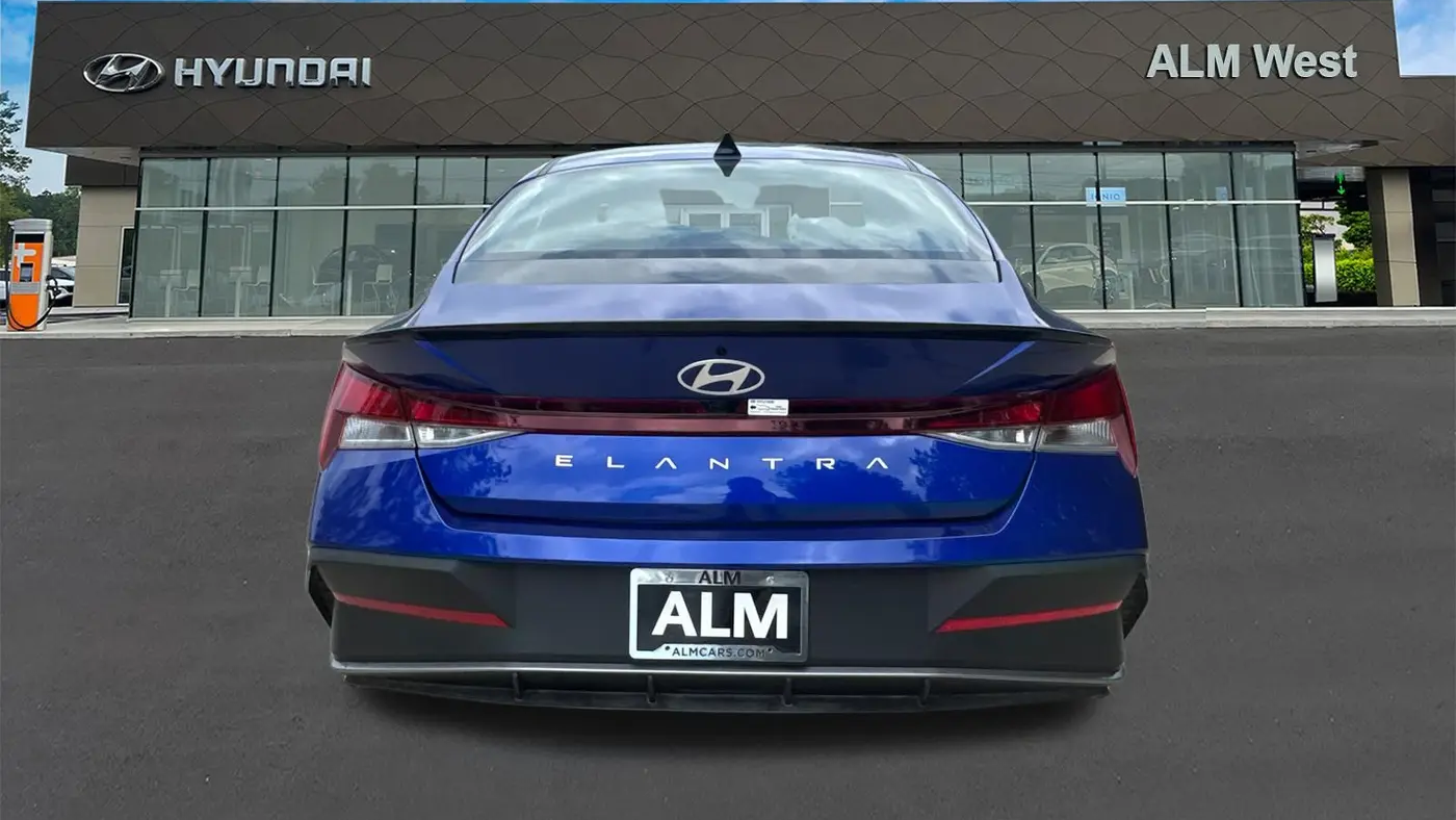 2025 Hyundai ELANTRA SEL Sport