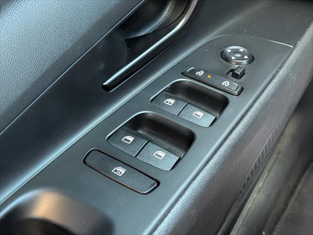 2025 Hyundai Elantra - $19,922