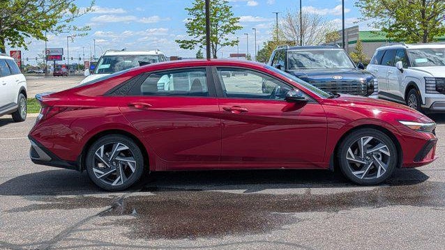 2025 Hyundai ELANTRA SEL Sport