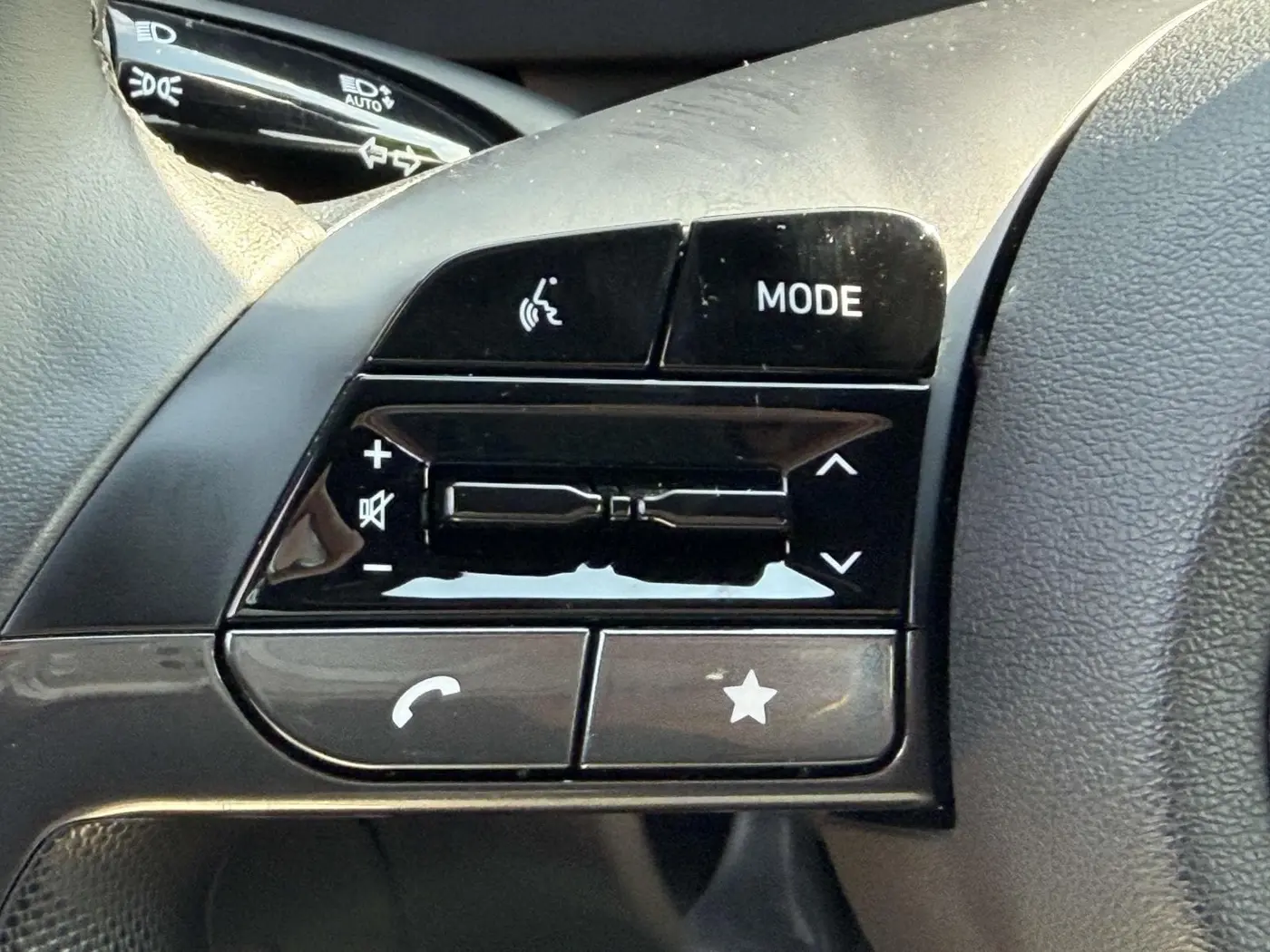 2025 Hyundai Elantra - $20,348