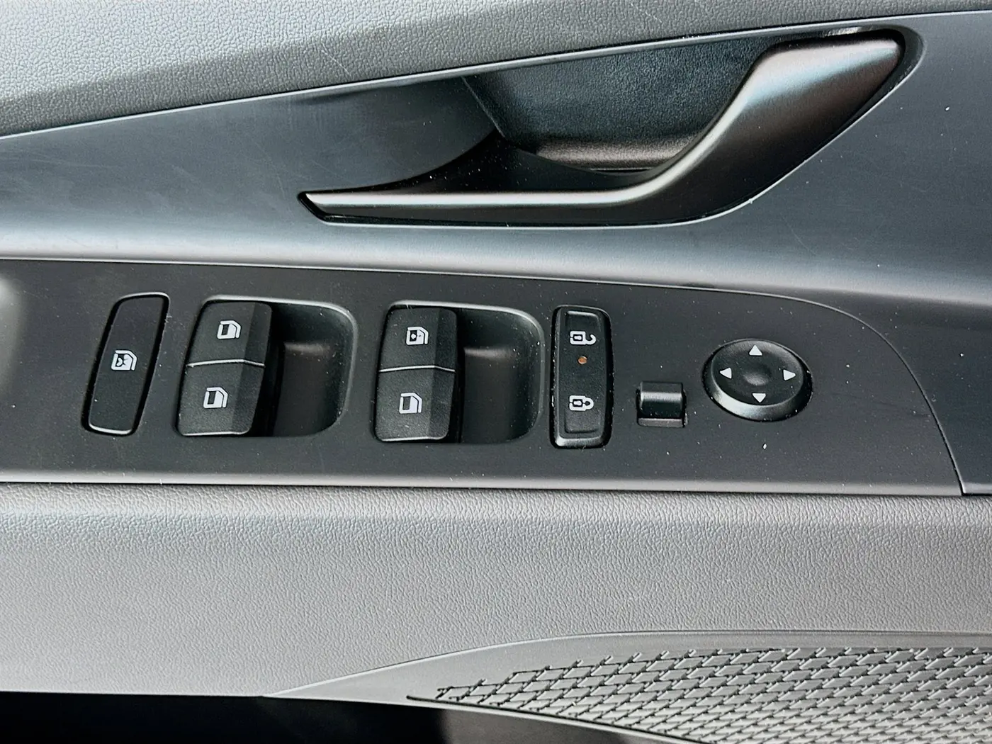 2026 Hyundai Elantra - $20,698