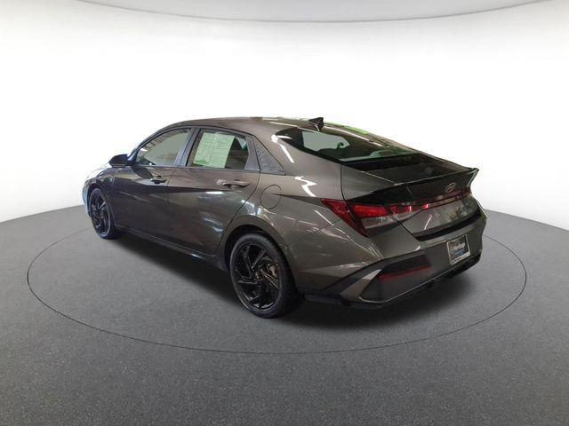 2026 Hyundai Elantra - $22,300
