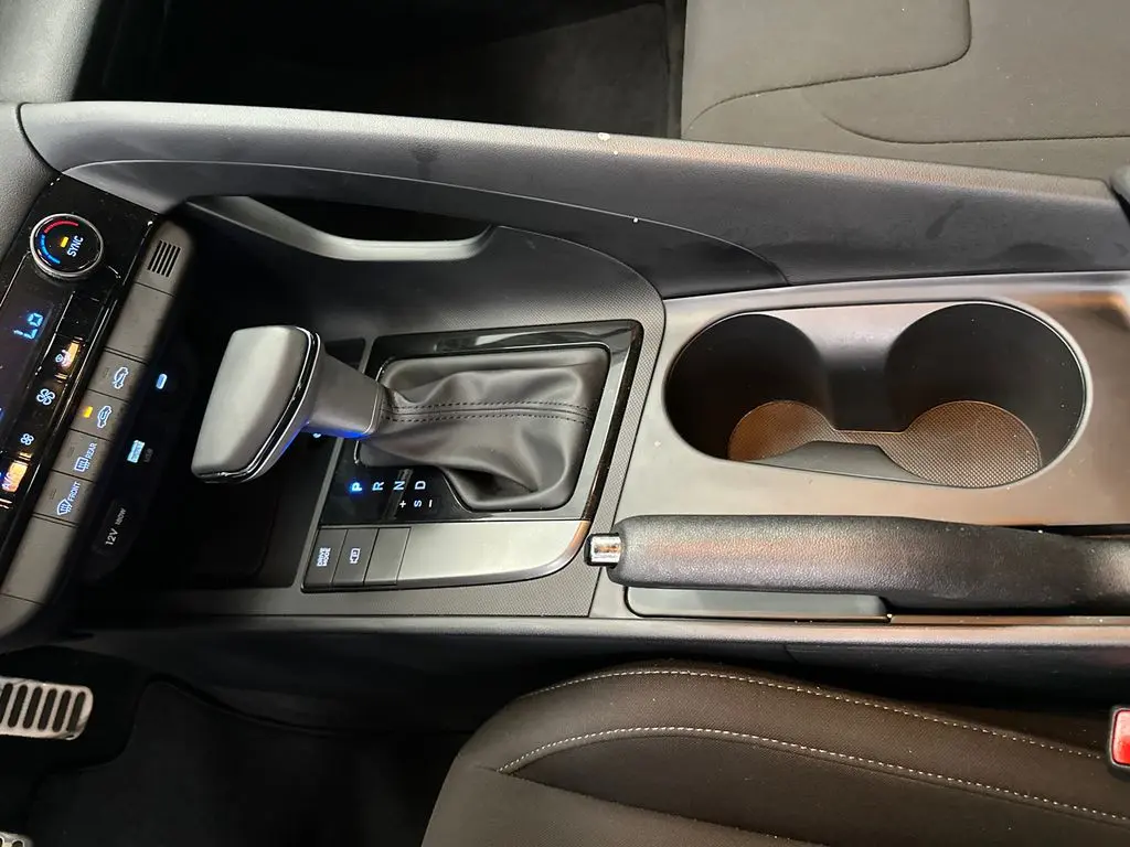 2026 Hyundai Elantra - $20,903