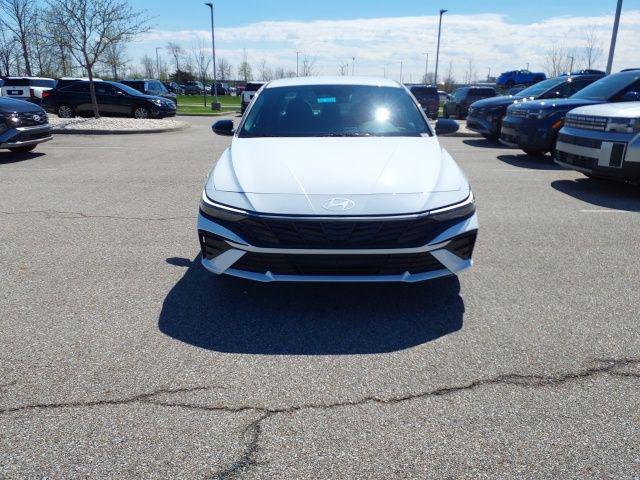 2026 Hyundai Elantra - $24,220