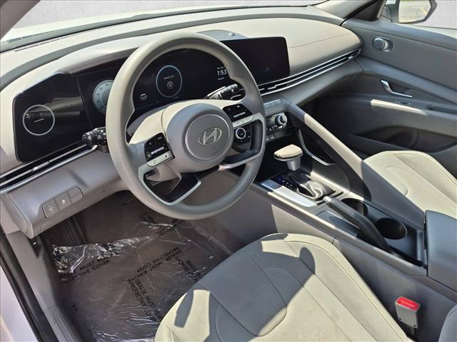 2024 Hyundai Elantra - $19,540