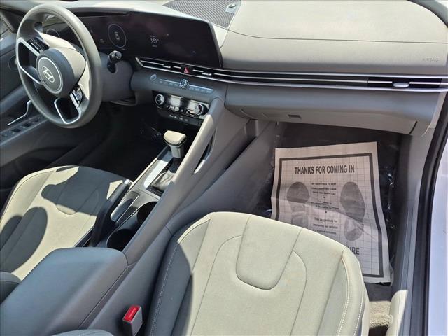 2024 Hyundai Elantra - $19,540