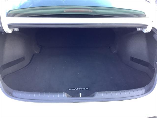 2024 Hyundai Elantra - $20,956