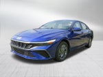 2024 Elantra Thumbnail 4