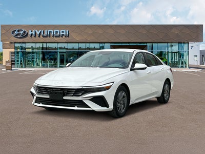2024 Hyundai Elantra SEL 4DR Sedan