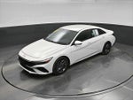 2024 Elantra Thumbnail 26
