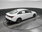 2024 Elantra Thumbnail 29