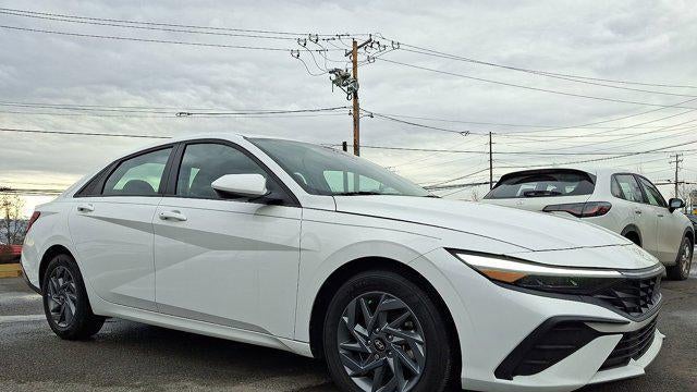 Preowned 2024 Hyundai ELANTRA SEL for Sale