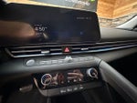 2024 Elantra Thumbnail 18