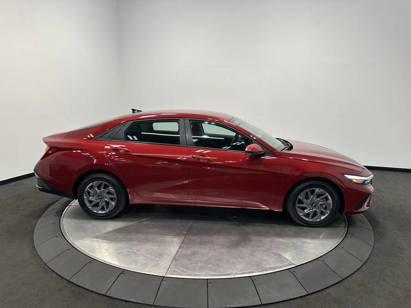 2024 Hyundai Elantra - $19,899