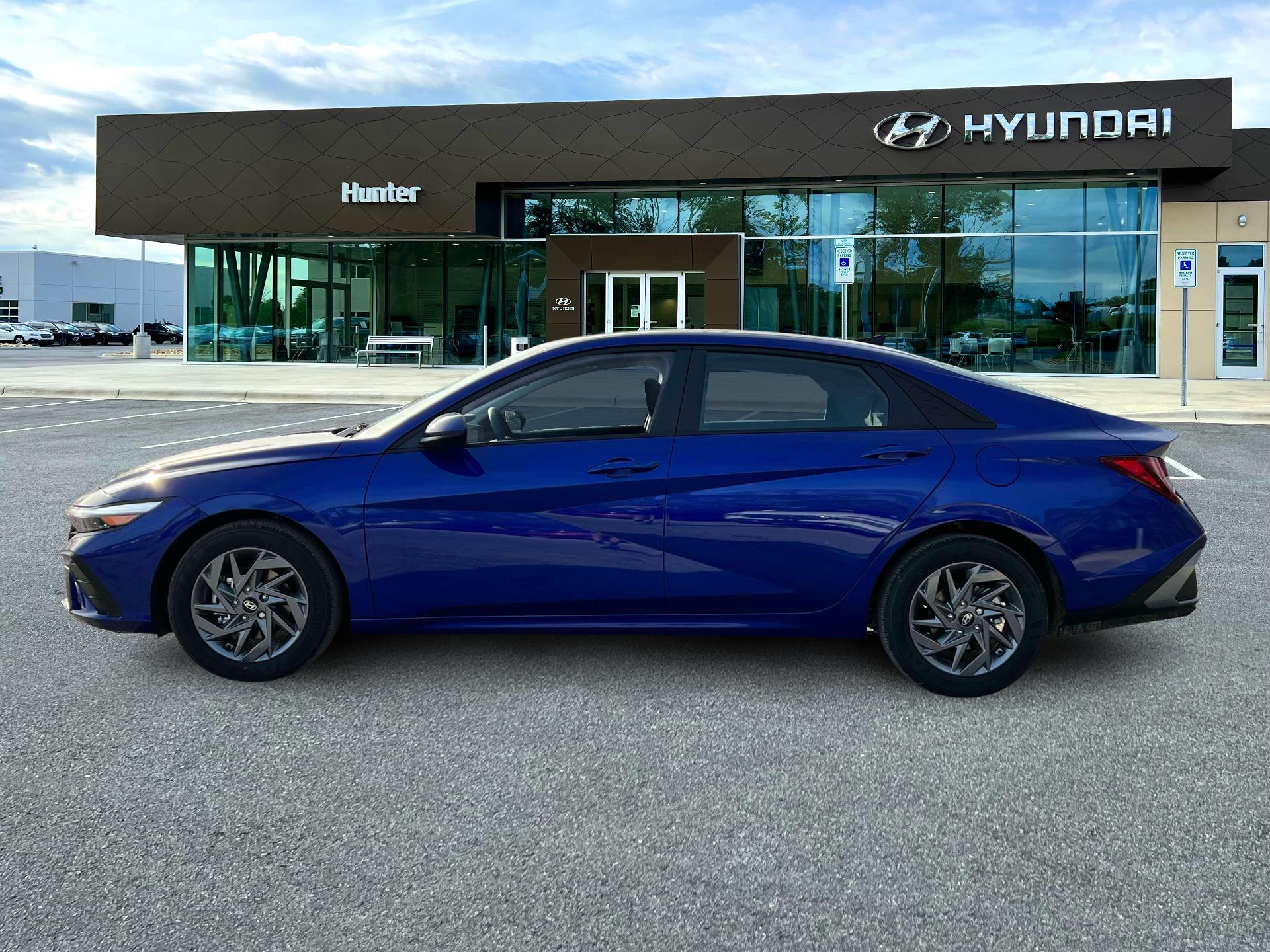 2024 Hyundai Elantra - $20,725