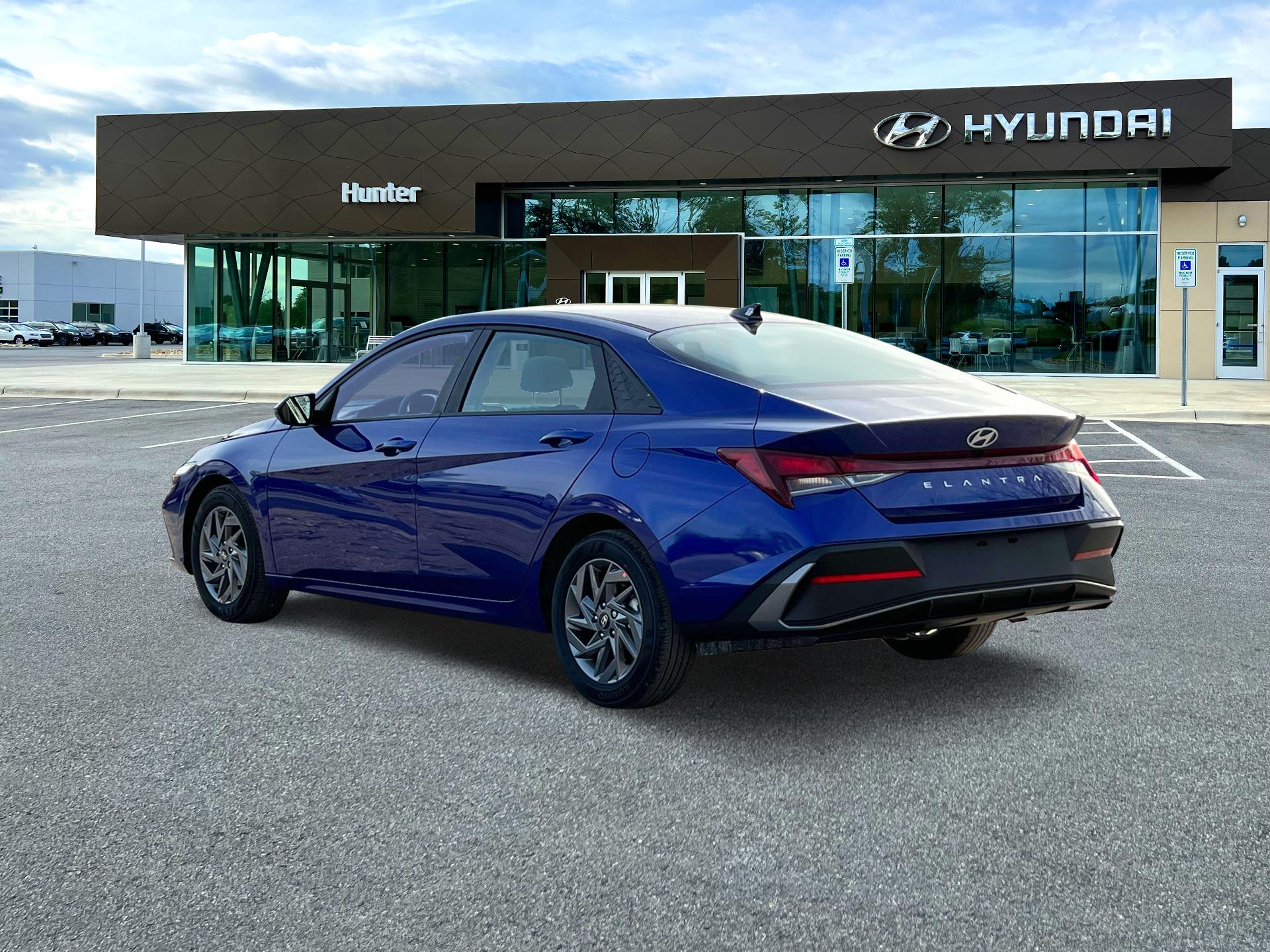 2024 Hyundai Elantra - $20,725