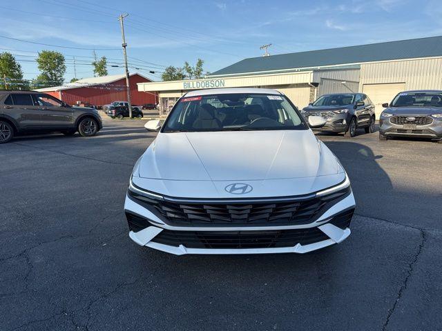 2024 Hyundai Elantra - $19,599