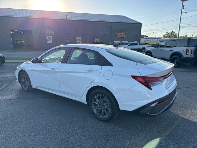 2024 Hyundai Elantra - $19,599