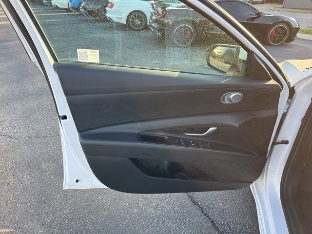 2024 Hyundai Elantra - $19,599