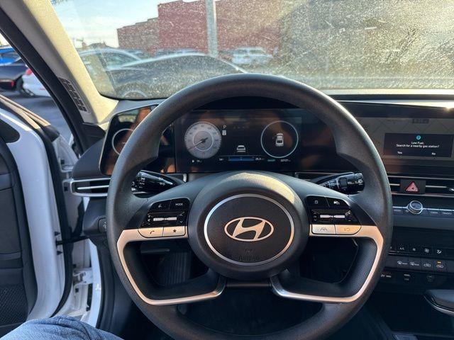 2024 Hyundai Elantra - $19,599