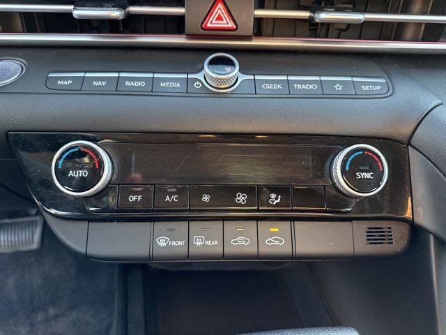 2024 Hyundai Elantra - $19,599