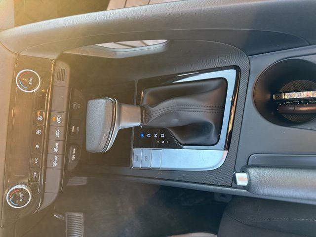 2024 Hyundai Elantra - $19,599