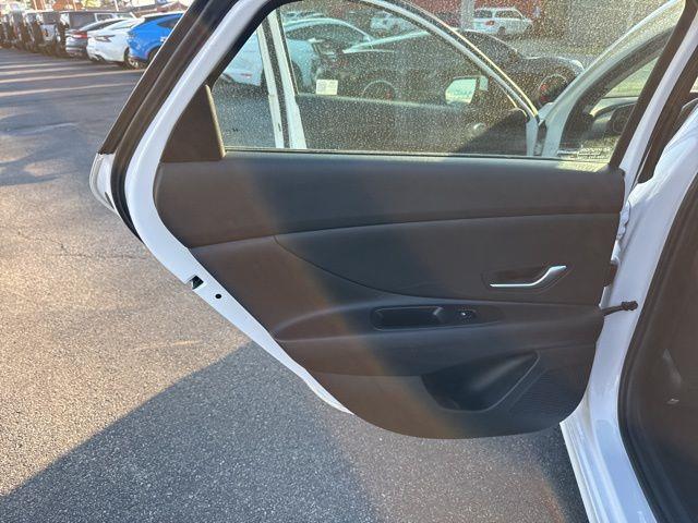 2024 Hyundai Elantra - $19,599