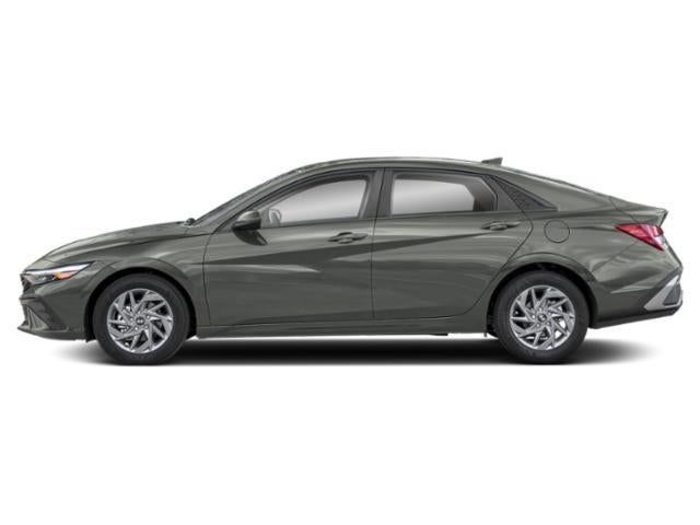 2024 Hyundai ELANTRA SEL — photo 1 of 3