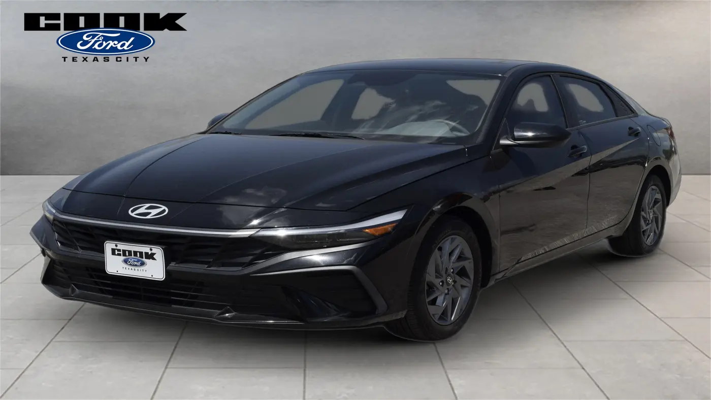 Preowned 2024 Hyundai ELANTRA SEL for Sale
