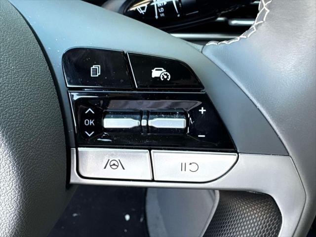 2025 Hyundai Elantra - $20,400