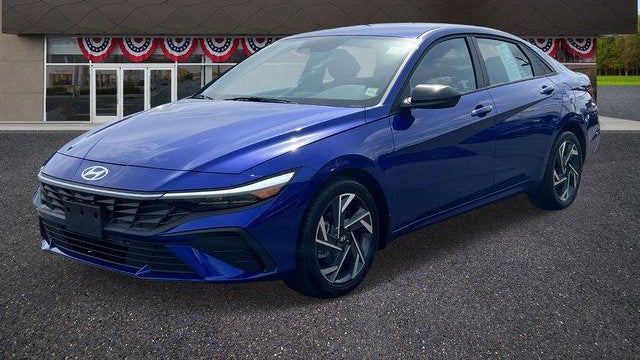 2025 Hyundai ELANTRA SEL Sport