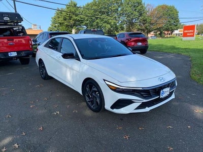 2025 Hyundai Elantra SEL Sport 4DR Sedan