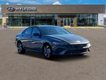 2025 Elantra Thumbnail 11