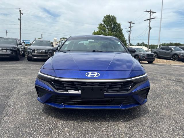 2025 Hyundai Elantra - $21,699