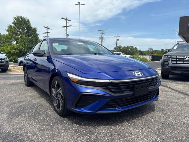 2025 Hyundai Elantra - $21,699