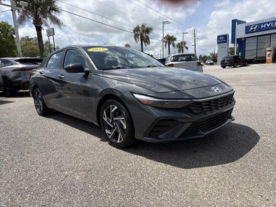 2025 Hyundai Elantra SEL Sport 4DR Sedan