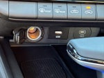 2025 Elantra Thumbnail 32
