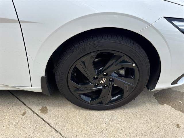 2026 Hyundai Elantra - $21,920
