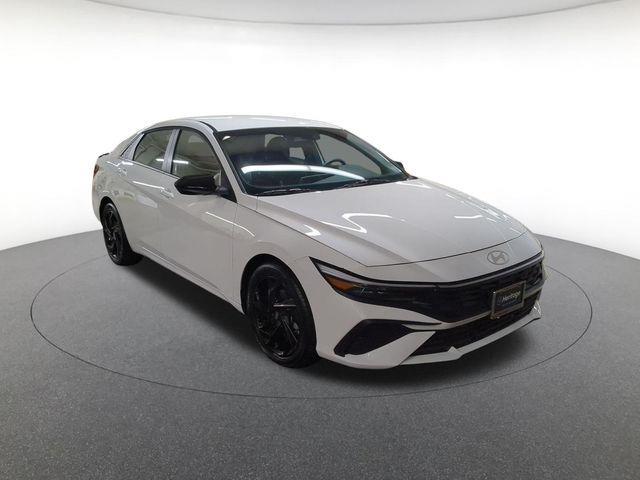 2026 Hyundai Elantra - $22,300