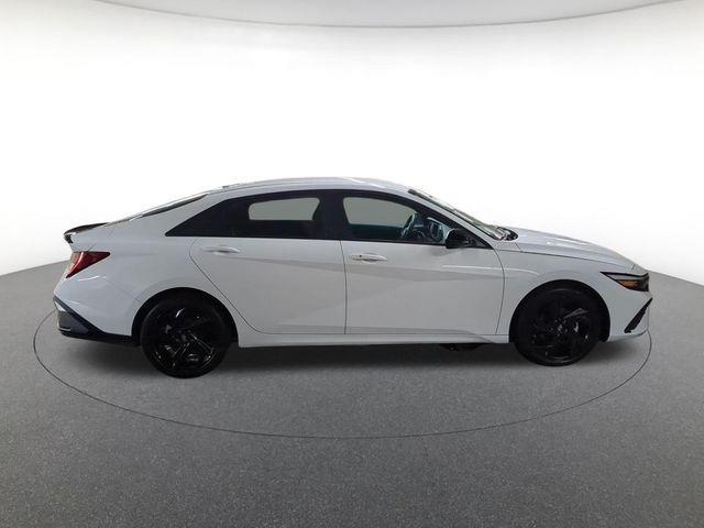 2026 Hyundai Elantra - $22,300